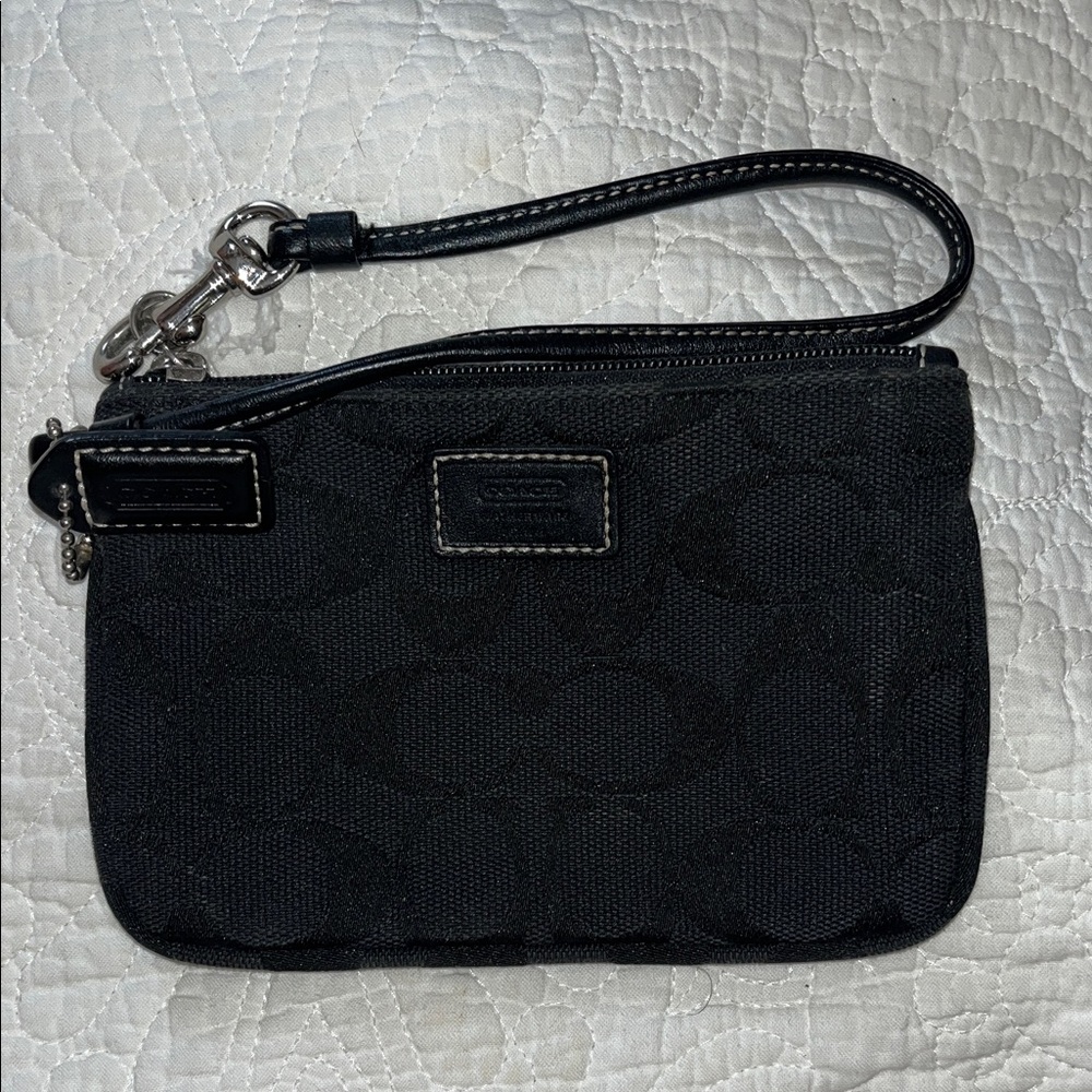 Coach Signature Black Wristlet